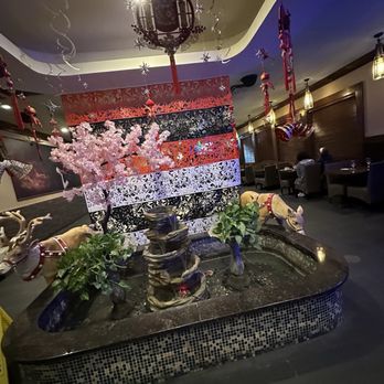 Kuchi - Inside decorations - Sushi Bars Near Me - Tampa, Florida