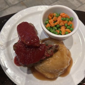 RANK & FILE - Meatloaf, mashed potatoes and peas and carrots - Bars Near Me - El Cajon, California RANK & FILE - Meatloaf, mashed potatoes and peas and carrots - Bars Near Me - El Cajon, California