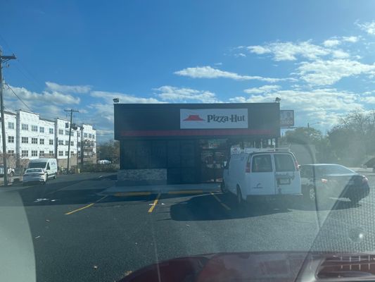 Pizza Hut by null