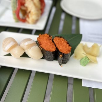 Momiji SLU - 2 orders of scallop nigiri and tobiko - Sushi Bars Near Me - Seattle, Washington