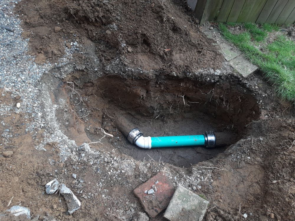 Slide of Roto-Rooter Plumbing & Water Cleanup