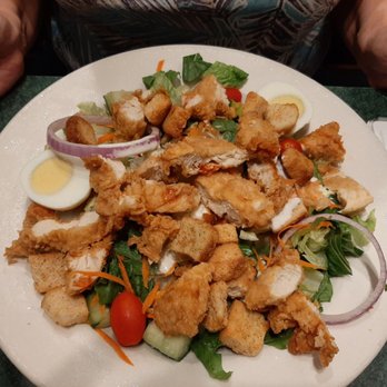 Metro Diner - Salad with spicy sauce - American Near Me - Cape Coral, Florida Metro Diner - Salad with spicy sauce - American Near Me - Cape Coral, Florida