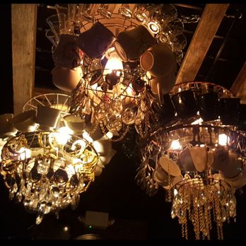 Enthaice Thai Kitchen - Ceiling chandelier - Thai Near Me - Astoria, New York