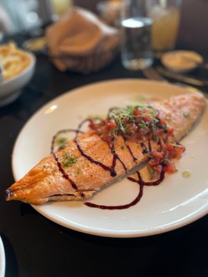 Monterey Bay Fish Grotto by null