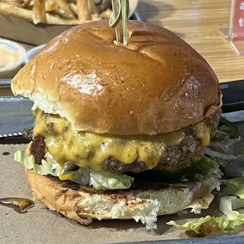 Big Buns - Burgers Near Me - Arlington, Virginia Big Buns - Burgers Near Me - Arlington, Virginia