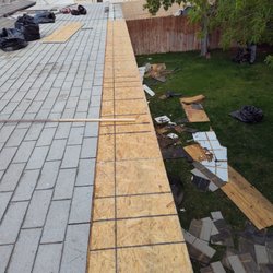 Roofing Services - Aqui ya Avia restaurant la Madera dañada