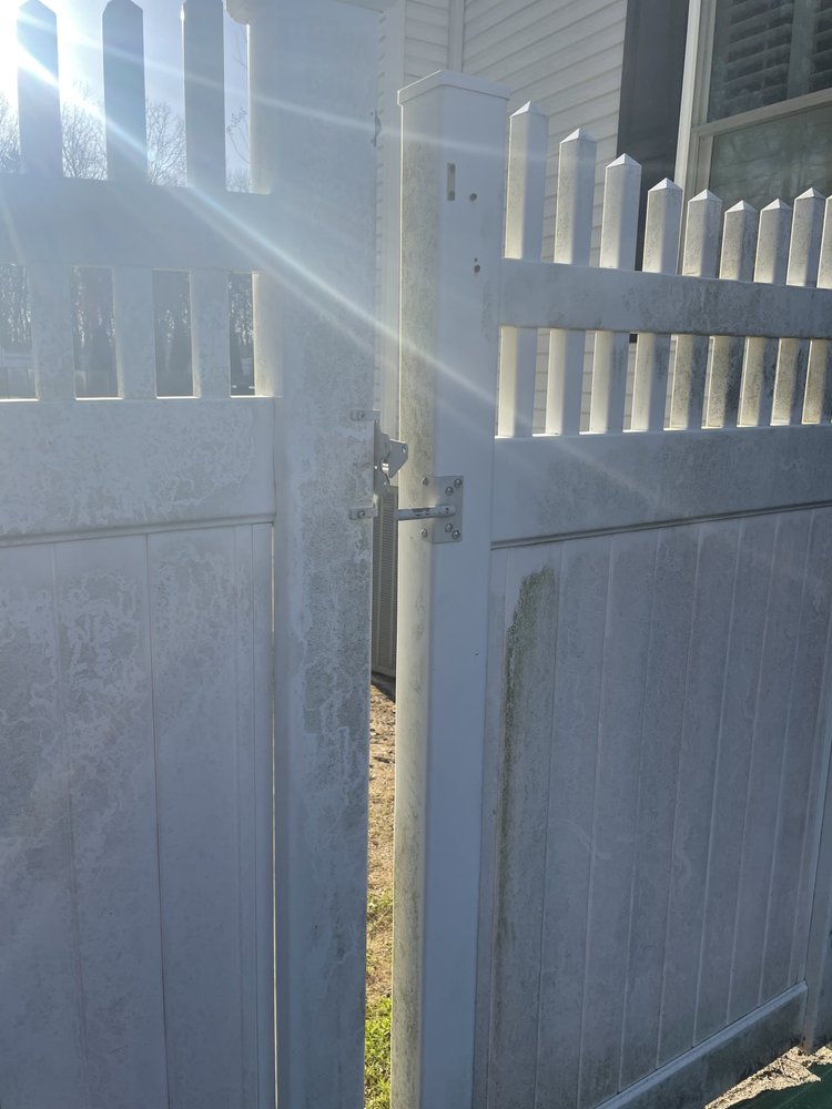 Slide of D & M Home Specialist