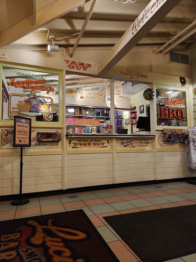 Lucille's Smokehouse Bar-B-Que