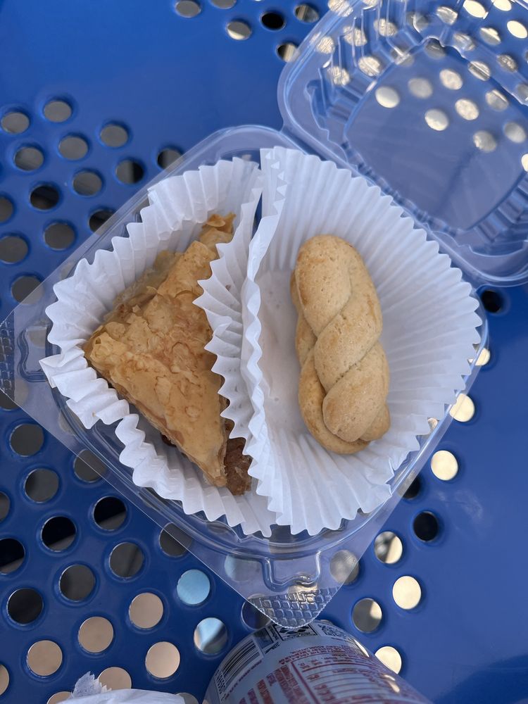 Zorbas Greek Gyro Logo