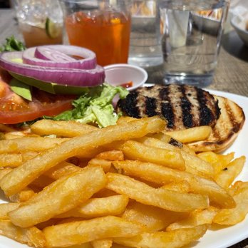 Gatsby Jones Beach - Turkey burger - Cocktail Bars Near Me - Wantagh, New York Gatsby Jones Beach - Turkey burger - Cocktail Bars Near Me - Wantagh, New York