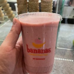 Strawberry banana smoothie