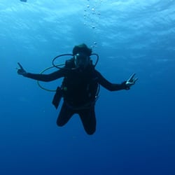 Aviva Dive & Travel