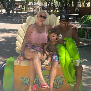 Wet N Wild Waterworld - Family Picture - Water Parks Near Me - Anthony, Texas Wet N Wild Waterworld - Family Picture - Water Parks Near Me - Anthony, Texas