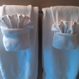 Im not going to lie, I felt super fancy showing up and walking in on this beautiful display of towels in the bathroom. Im not going to lie, I felt super fancy showing up and walking in on this beautiful display of towels in the bathroom.