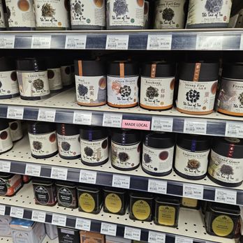 Uwajimaya - Tea selection - International Grocery Near Me - Beaverton, Oregon