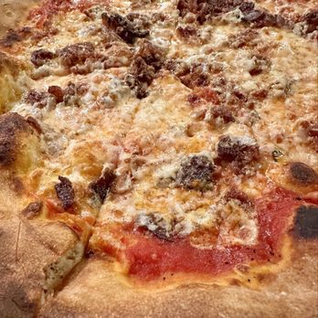 EVO Pizzeria - Bacon Pizza - Pizza Near Me - North Charleston, South Carolina EVO Pizzeria - Bacon Pizza - Pizza Near Me - North Charleston, South Carolina