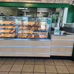 Krispy Kreme - Donut window