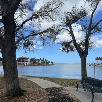 Sapphire Shores Park - Parks Near Me - Sarasota, Florida Sapphire Shores Park - Parks Near Me - Sarasota, Florida