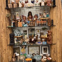 Midtown Mod - Vintage Tiki Mugs, Scorpion Bowls, Ashtrays, Barware, Hula Dolls & Nodders, Glass Fishing Floats, Lamps & more.