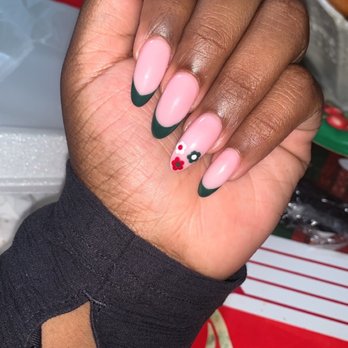 Lux Nail Bar - Precious nails - Nail Salons Near Me - Fort Myers, Florida