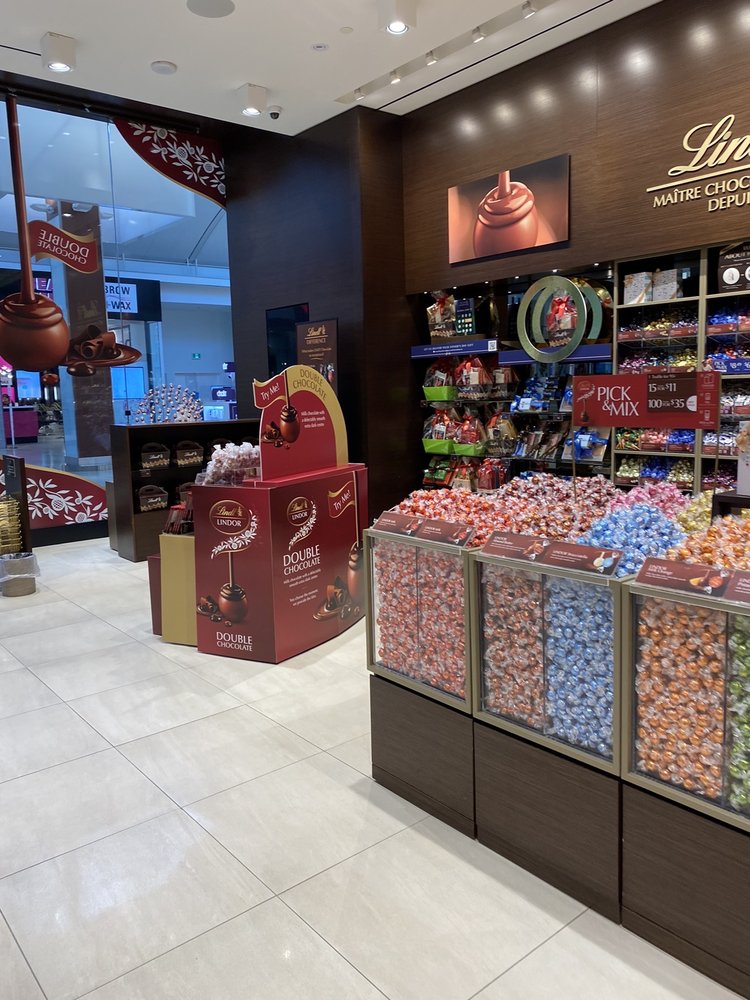LINDT CHOCOLATE SHOP Updated October 2024 16 Photos 100 City