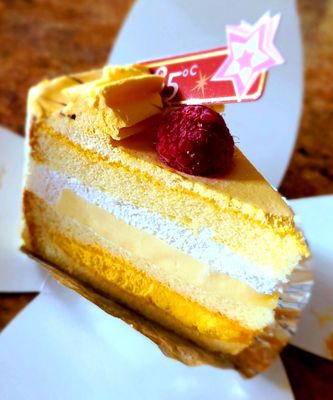 85°C Bakery Cafe-Tukwila by null