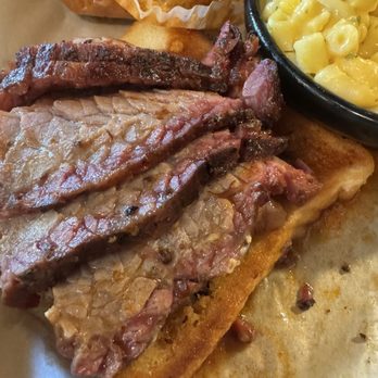 Famous Dave's Bar-B-Que - Barbeque Near Me - Portland, Oregon