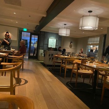 Mad & Vin - Inside - New American Near Me - Solvang, California