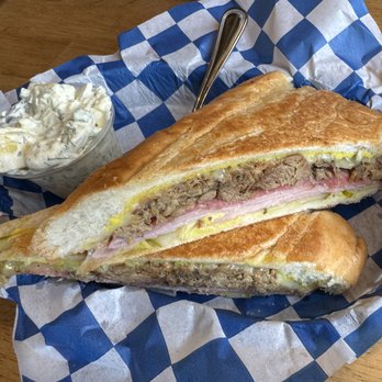 Country Store and Cafe - Breakfast & Brunch Near Me - Lutz, Florida Country Store and Cafe - Breakfast & Brunch Near Me - Lutz, Florida