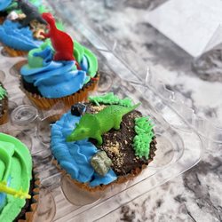 Crystals Cupcakes and Rouleau