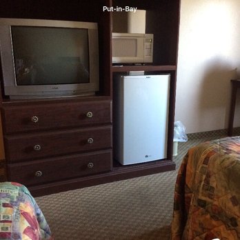 Commodore Resort - Hotels Near Me - Put-in-Bay, Ohio