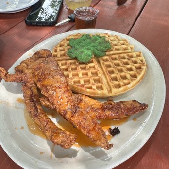Pat's Place - Chicken & Waffles - American Near Me - New Braunfels, Texas Pat's Place - Chicken & Waffles - American Near Me - New Braunfels, Texas