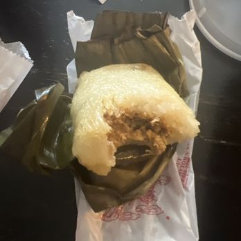 Tan's Asian Cafe - Lemper Ayam (Indonesian Appetizer with chicken ) This was meh - Chinese Near Me - Tallahassee, Florida Tan's Asian Cafe - Lemper Ayam (Indonesian Appetizer with chicken ) This was meh - Chinese Near Me - Tallahassee, Florida