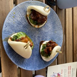 Porky Bun (3 Pcs) 猪肉夹包 Porky Bun (3 Pcs) 猪肉夹包