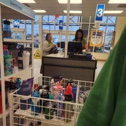Ross Dress for Less - 1 single cashier