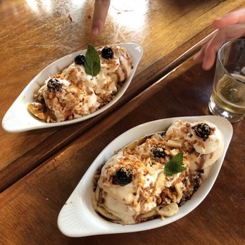 Mopho - banana split - Vietnamese Near Me - New Orleans, Louisiana