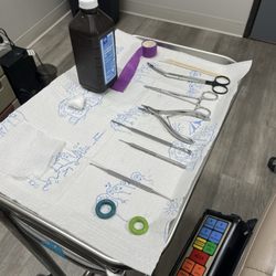 Dustin Rilling, DPM - Los Feliz Foot And Ankle - Clean set up
