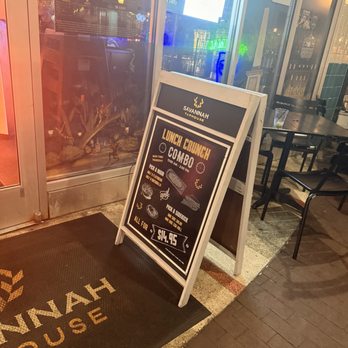 Savannah Taphouse - Sports Bars Near Me - Savannah, Georgia