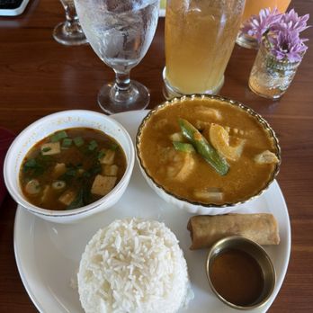 Mantra Raja - Red Curry (L) with shrimp - Thai Near Me - Carlsbad, California Mantra Raja - Red Curry (L) with shrimp - Thai Near Me - Carlsbad, California