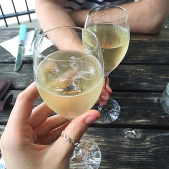 Yield N16 - Prosecco made from lemoncello and grapefruit - Beer, Wine & Spirits Near Me - London, XGL