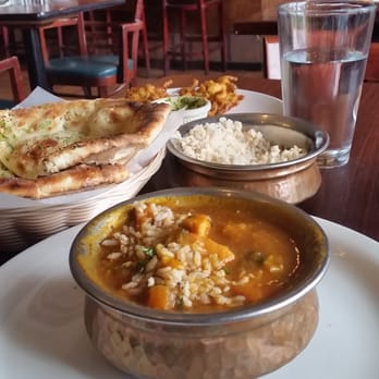 Himalayan Flavors - Fish curry garlic naan brown rice pakora - Indian Near Me - Berkeley, California