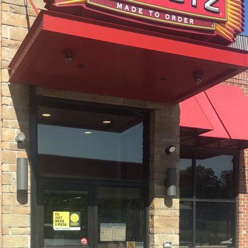 Sheetz - the front entrance of a restaurant - Convenience Stores Near Me - Boonsboro, Maryland