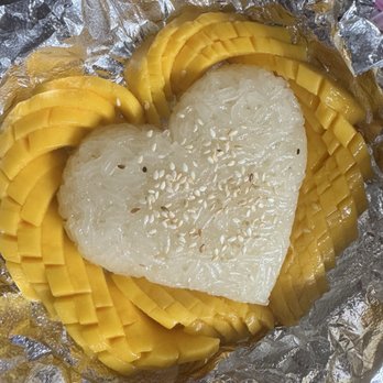 AM Noodle - Mango sticky rice - Thai Near Me - Ventura, California AM Noodle - Mango sticky rice - Thai Near Me - Ventura, California