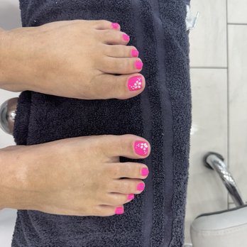 Sunny Nails & Spa - Pedicure with flower by Mimi - Nail Salons Near Me - Santee, California Sunny Nails & Spa - Pedicure with flower by Mimi - Nail Salons Near Me - Santee, California