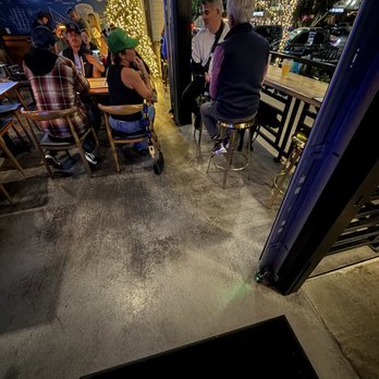 The Craftsman - Brews & Bites - Inside - Brewpubs Near Me - Redondo Beach, California