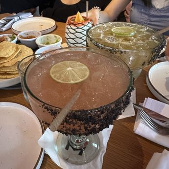 Meximodo - Mexican Near Me - Metuchen, New Jersey