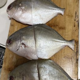 The pompano that has missing middle parts. The pompano that has missing middle parts.