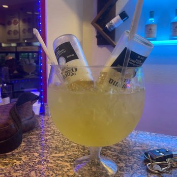 El Rinconcito Restaurant & Bar - Bar area - Latin American Near Me - Orlando, Florida El Rinconcito Restaurant & Bar - Bar area - Latin American Near Me - Orlando, Florida