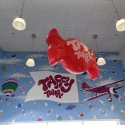 Taffy Town - Lobby