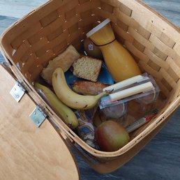 Breakfast basket
